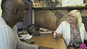 Laceystarr - Dr Lacey Meets Antonio Black