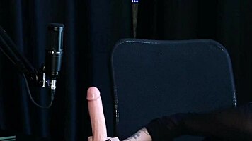 i compiled carol rhcp and bia hot in preliminares podcast watchin on sheer red