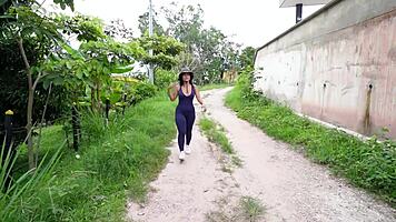 The Young 18+ Camila Henao Ended Up With A Hidden Life And Ended Up In The Car Part 1 - Jean Paul.