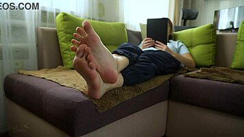 Sexy Teen Shows Bare Soles Foot Fetish