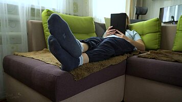 Sexy Teen Shows Bare Soles Foot Fetish