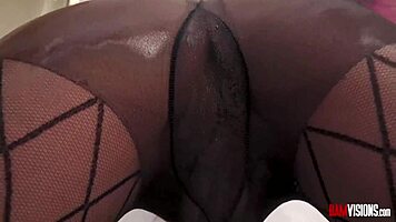 petite asian angelina moon sweet shaved pussy creampie