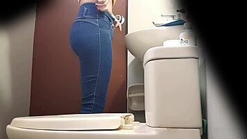 argentinian girl pissing on hidden cam