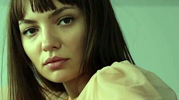 romanian teen 18+ ana tomouanu allows us to get to know her more intimately