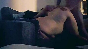 come home, wife chats happily