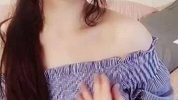 Horny girl lammy pixel dildo and vibrator toy