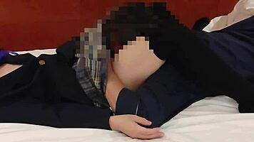 制服コスプレ ミニスカートの女子高生とイチャイチャセックス 中出し フェラ クンニ