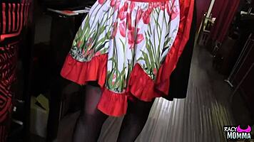 stockinged busty cougar fingering before toy