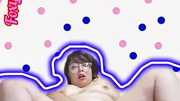 Young Latina Moves Her Ass Like a Whore