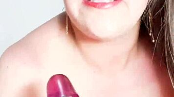 Oh, that giant cameltoe in leggings!