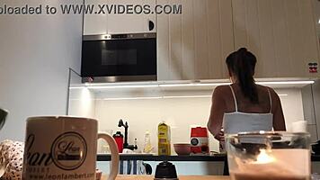 S sexy College Girls Party Braless in Thongs