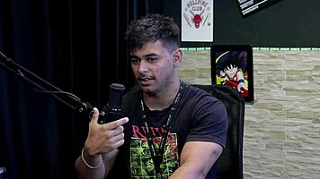 Difficult to seduce girl without disgusting fetishes!