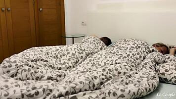 Amateur horny girlfriend sneaks into swinger couple bed, sucks dick and rides