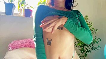 pendeja putita de culo grande se masturba para que mi verga se llene de leche