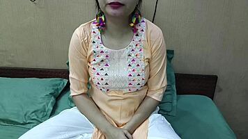 Indian young babe fucking hard bent over homemade amateurs