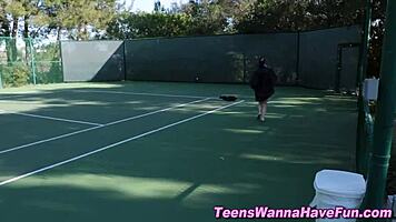 Teen Lesbians Eat Cunt