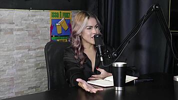 Multiple Menages Attract Personality, Surprised Not Being Eaten, Explains Start - Vicky Menage Sheer Red