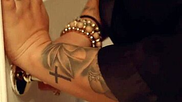 brazzers aaliyah hadid b got boobs