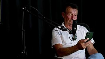 They said he never paid pension for andressa urach, went to breeders party, doesn't take medicine to get hard, and the daughter's flaws - carlos urach watch on sheer red