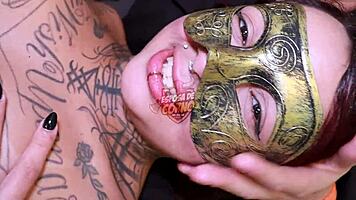 annie - esposa de corno na arena