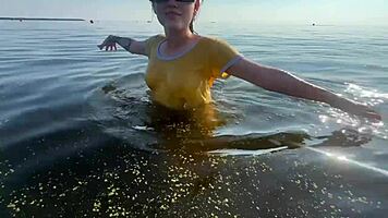 Wow met my stepsister at the beach teased in the cabin and ended up having rough sex at home