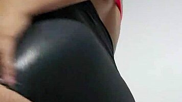 Young amateur usa flashing exhibitionist in short skirt attracting older men