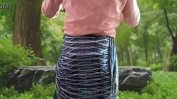 bhabhi fucking in forest