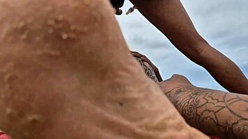 v�deo amador nesse dia resolvemos foder e fazer uma surubas com dois lugar na praia e na rua l� na bahia com as gostosa