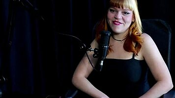 Anxiety after holidays shocks with man's ass and doll fetish 😱