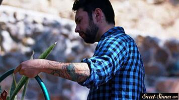 hey, glamcore teen sprayed with warm cum