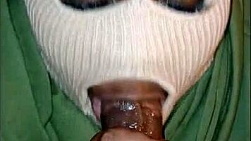 i gives super sloppy deep throat