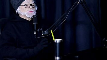 Não Gravaria Com O Kidi Bengala Curtia A Parte Exibicionista Fez Atendimentos E O Velho Que Chupou Uma Buceta - Flor De Damiana Watch On Sheer Red