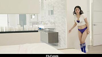 Filf - stepmom julia ann teaches stepdaughter how to have multiple orgasms 😍