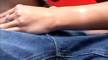 i-i saw that black guy undressin' the blonde babe so quick