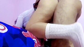 �ay profe que guapo est� usted rompame la florcita por favor�quiero saber que se siente prometo no contar nada- chava de escuela mexicana entrega su culito con el nuevo profesor casero