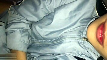 la hermanastra latina olvidó ponerse las bragas