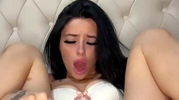 Hey, American exchange student solo play! 🎉