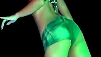 Thailand's Cute Coyote Girl Appears Very Sexy In Her Car