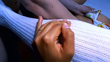 el padrastro invit� a la mejor amiga a su habitaci�n y la pasi�n fue inevitable