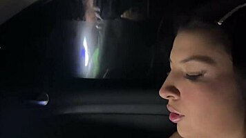 Gave a ride to the skinny brunette teen and fucked her pussy in the car