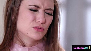 Lick those pussies in foursome!