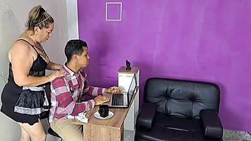 Fucking my slutty mature Colombian woman