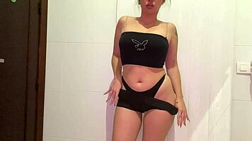 Most sensual movements by young Latina performer