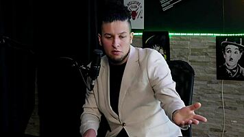 Explicou Sobre As Preliminares Na Massagem Leva Seu Trabalho A Sério Ampliou Seus Conhecimentos Do Corpo Feminino E No Squirting - Cadu Sem Fôlego Watch On Sheer Red