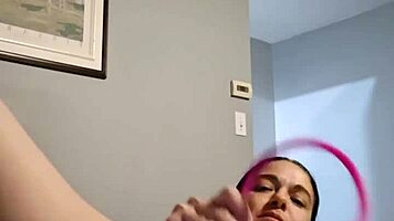 Je Joue Avec Ma Petite Chatte Emy Angel