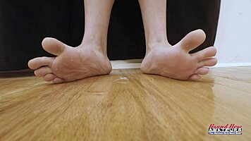 Skinny redhead cutie Luna Parish gets her pussy deeply fucked and jizzed!