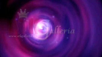 Petite luna vibrates her juicy clit.