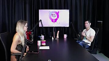 Loira Feels Heat, Strips After Guest's Remark in Swingers House