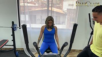 i, a latina teen, got my tight pussy fucked by my new musclar friend from the gym