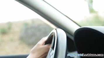 Lesbo Milf Fingering Squriting Teen 18+s Pussy